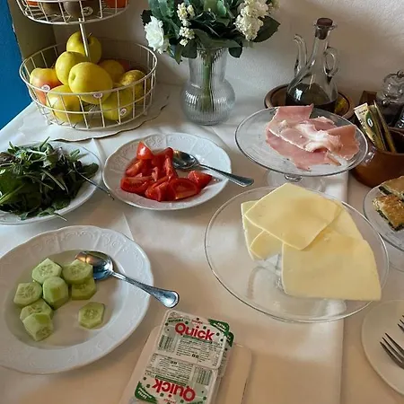Quattro Gigli Palace Hotel 3*