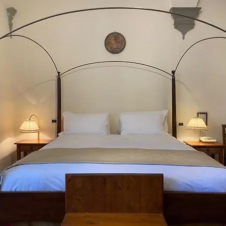Quattro Gigli Montopoli in Val dʼArno