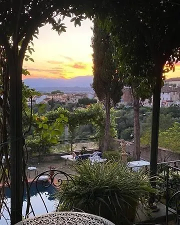 Quattro Gigli 3* מונטופולי אין ואל ד'ארנו