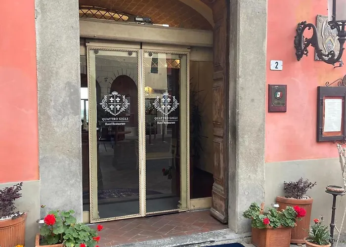 Quattro Gigli 3*
