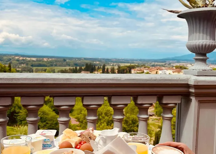 Quattro Gigli فندق 3*