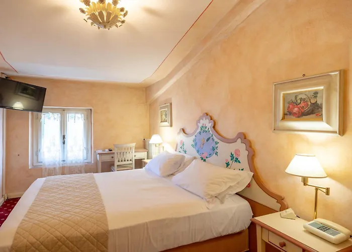 فندق Quattro Gigli 3*